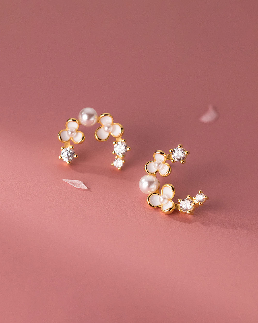 Arabella Floral Curve Stud Earrings